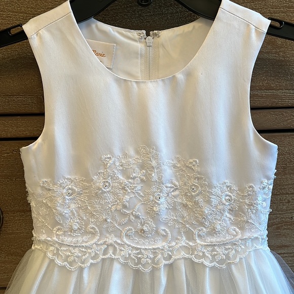 Lauren Marie First Communion Dress, Size 5 - Picture 2 of 16